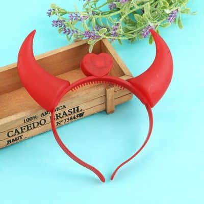 קשת קרניים עם אור- צבע אדום